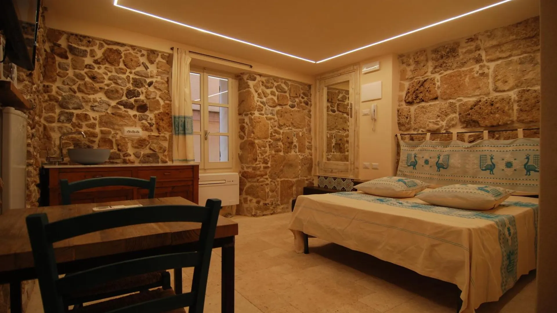 Suite Principe Umberto Alghero Centralissima contacts